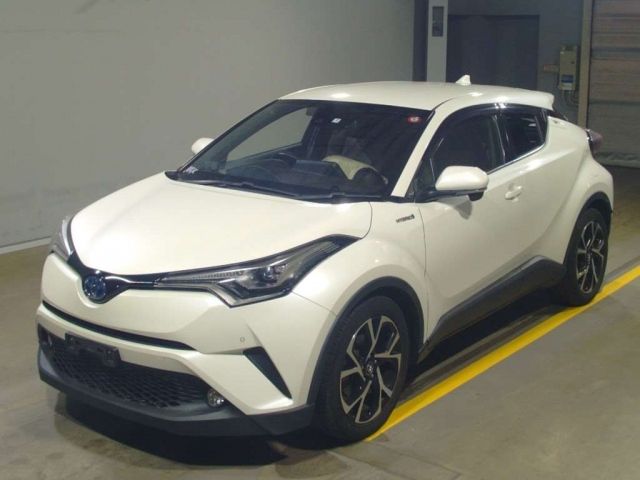 315 Toyota C-hr ZYX10 2017 г. (TAA Yokohama)