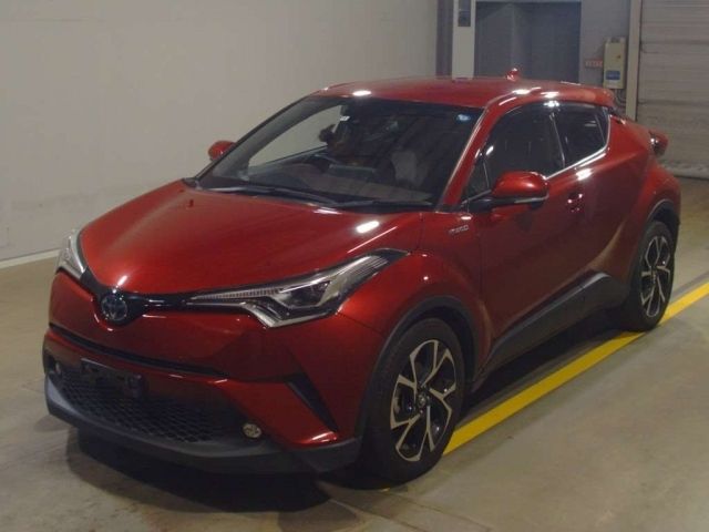 316 Toyota C-hr ZYX10 2018 г. (TAA Yokohama)