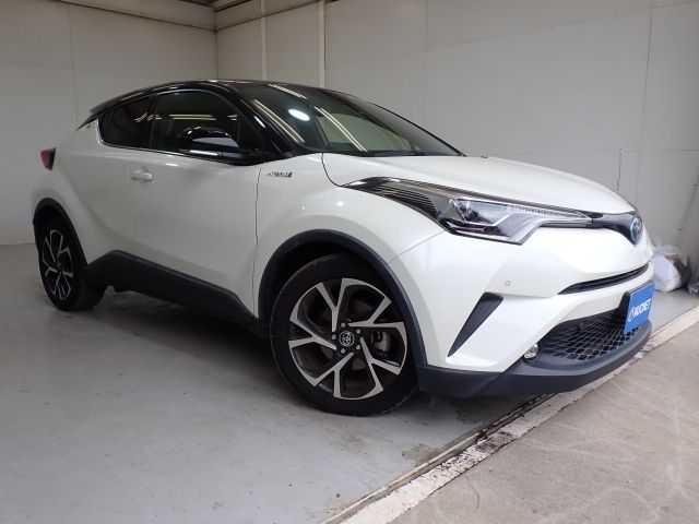 33532 Toyota C-hr ZYX10 2018 г. (AUCNET)