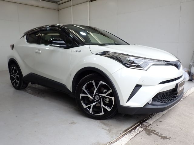 36004 Toyota C-hr ZYX10 2017 г. (AUCNET)