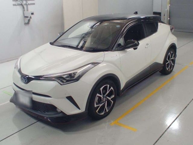 36478 Toyota C-hr ZYX10 2017 г. (CAA Chubu)