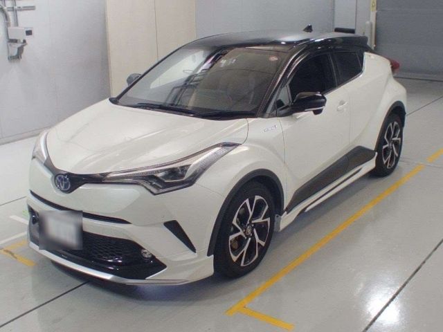 36518 Toyota C-hr ZYX10 2019 г. (CAA Chubu)