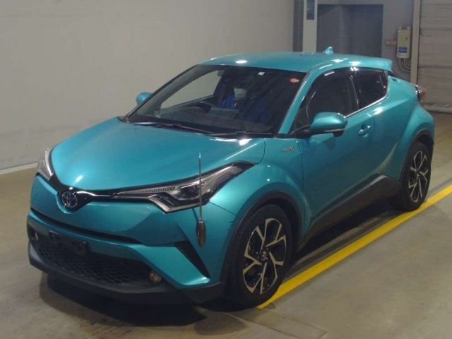 445 Toyota C-hr ZYX10 2017 г. (TAA Yokohama)