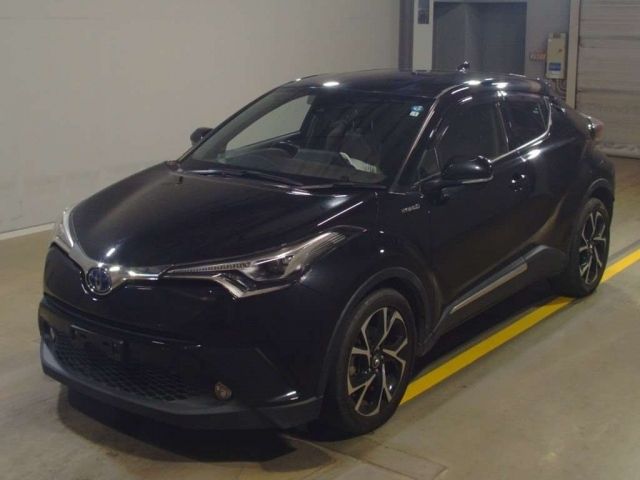 456 Toyota C-hr ZYX10 2017 г. (TAA Yokohama)