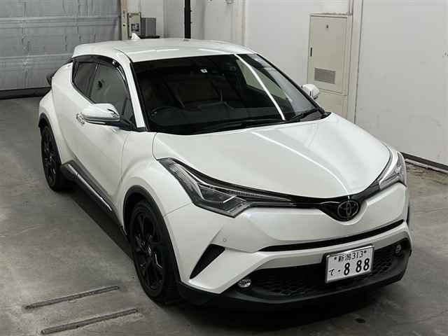 75106 Toyota C-hr NGX10 2019 г. (MIRIVE Saitama)