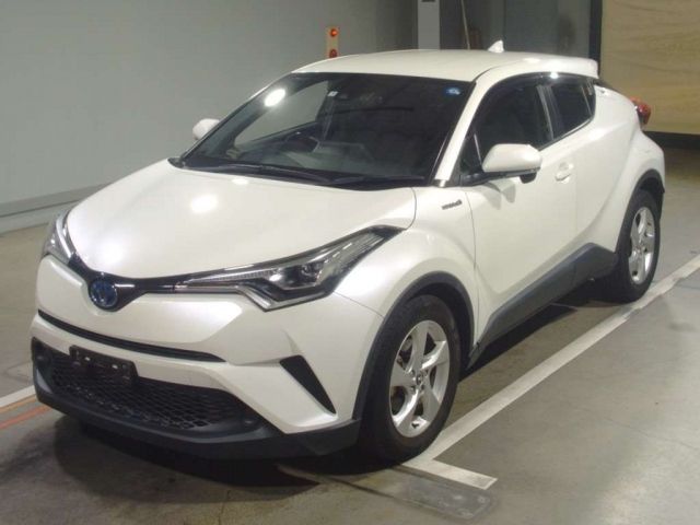 761 Toyota C-hr ZYX10 2019 г. (TAA Hiroshima)