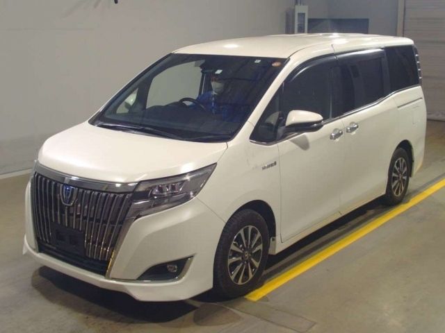 12648 Toyota Esquire ZWR80G 2018 г. (TAA Yokohama)