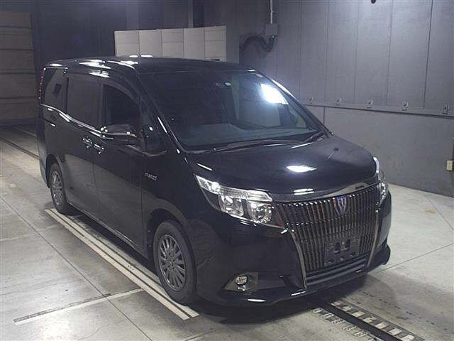 5387 Toyota Esquire ZWR80G 2017 г. (JU Gifu)