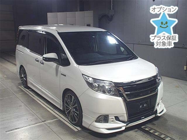 5757 Toyota Esquire ZWR80G 2015 г. (JU Gifu)