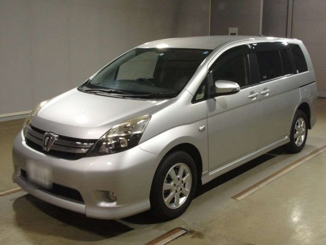 2157 Toyota Isis ZGM15W 2014 г. (TAA Hyogo)