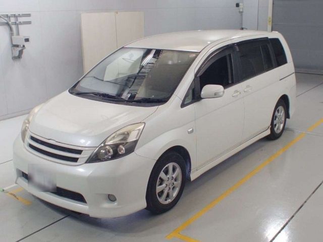 33361 Toyota Isis ZGM10W 2012 г. (CAA Chubu)