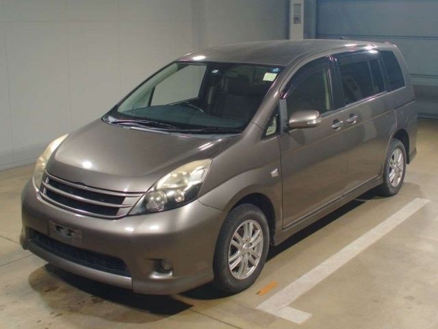 7262 Toyota Isis ZGM15W 2012 г. (TAA Kinki)