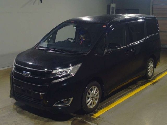 173 Toyota Noah ZWR80G 2021 г. (TAA Yokohama)