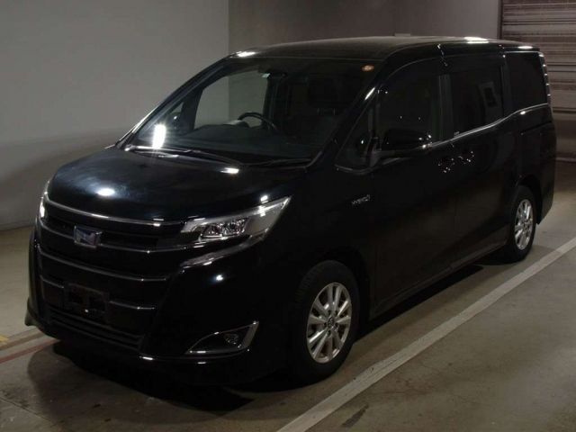 2006 Toyota Noah ZWR80G 2018 г. (TAA Chubu)