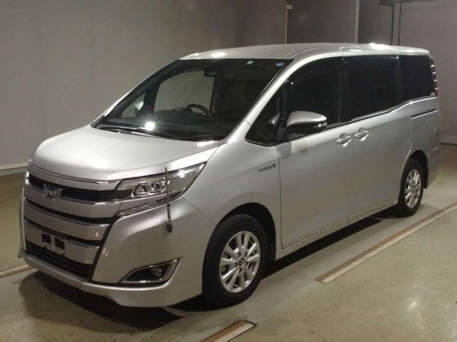 2155 Toyota Noah ZWR80G 2018 г. (TAA Hyogo)