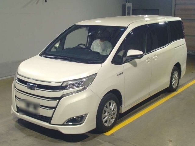 485 Toyota Noah ZWR80G 2018 г. (TAA Yokohama)