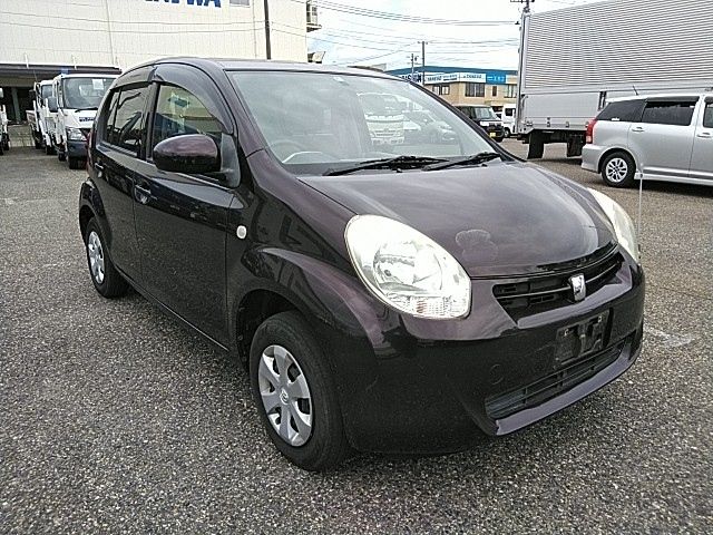 10521 Toyota Passo KGC30 2012 г. (AUCNET)