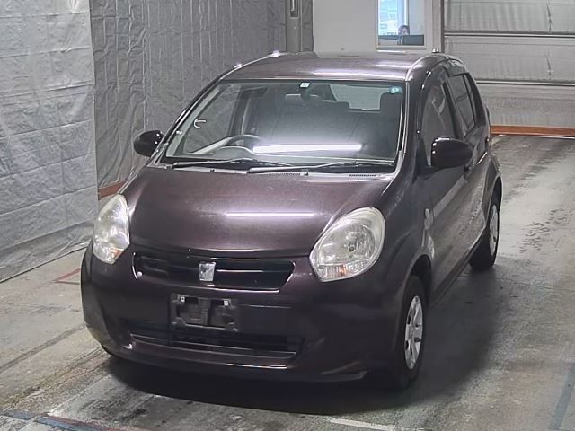 2595 Toyota Passo KGC30 2012 г. (HERO)