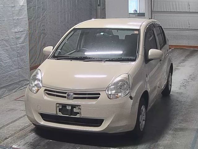 2607 Toyota Passo KGC30 2012 г. (HERO)