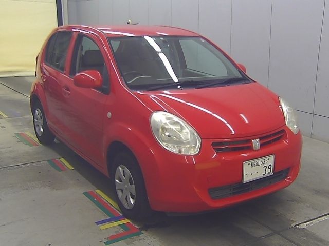 70040 Toyota Passo KGC30 2011 г. (Honda Kansai)