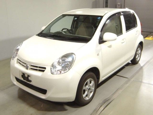 7016 Toyota Passo KGC35 2012 г. (TAA Tohoku)