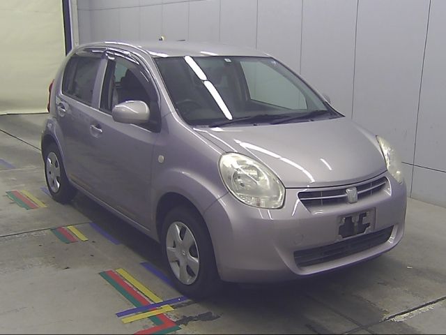 70195 Toyota Passo KGC30 2013 г. (Honda Kansai)