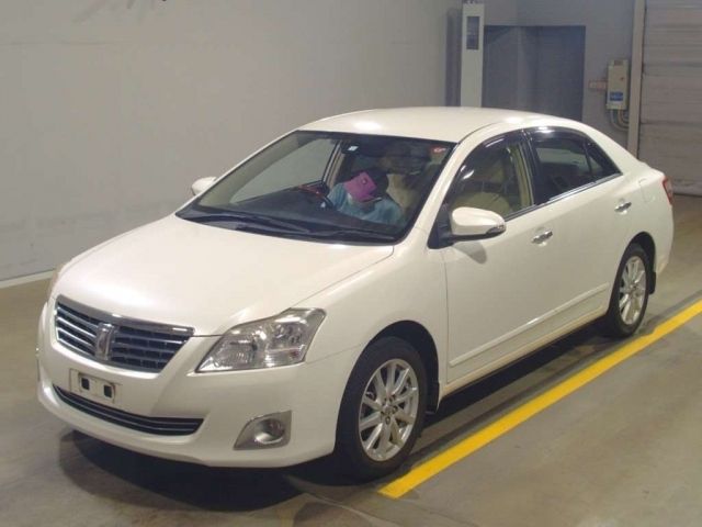 12726 Toyota Premio ZRT260 2014 г. (TAA Yokohama)