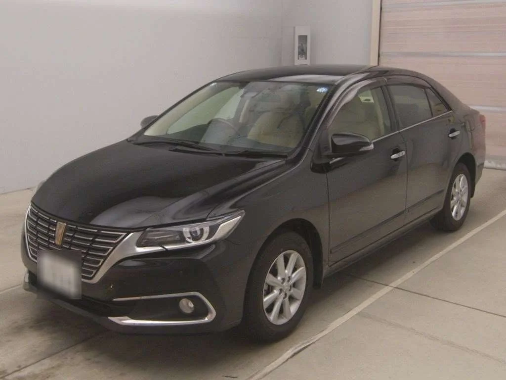 Toyota Premio ZRT265 2019