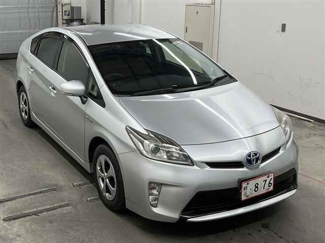 10054 Toyota Prius ZVW30 2012 г. (MIRIVE Saitama)