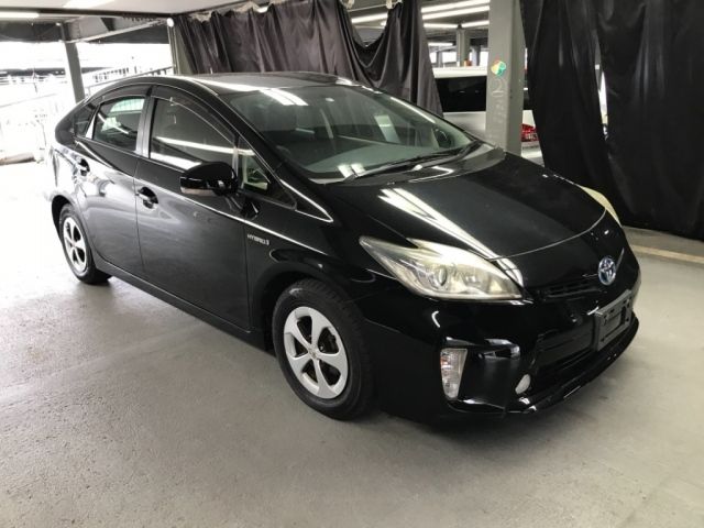 1152 Toyota Prius ZVW30 2014 г. (NISSAN Osaka)