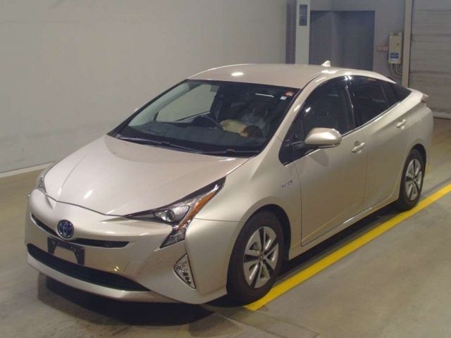 12634 Toyota Prius ZVW51 2017 г. (TAA Yokohama)