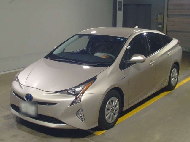 12637 Toyota Prius ZVW50 2017 г. (TAA Yokohama)