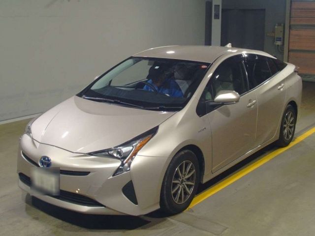 12651 Toyota Prius ZVW50 2016 г. (TAA Yokohama)