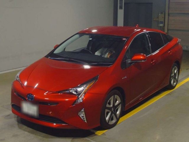 12724 Toyota Prius ZVW51 2016 г. (TAA Yokohama)