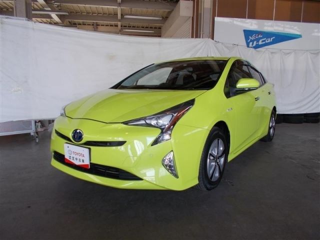 13502 Toyota Prius ZVW55 2015 г. (AUCNET)