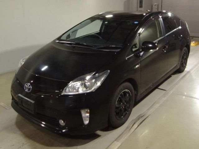 150 Toyota Prius ZVW30 2015 г. (TAA Tohoku)