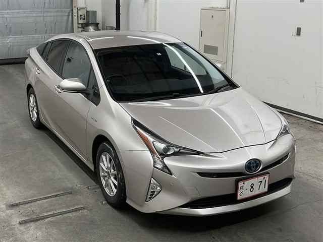 15202 Toyota Prius ZVW55 2016 г. (MIRIVE Saitama)