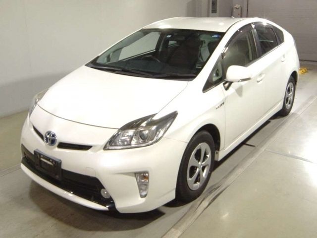 156 Toyota Prius ZVW30 2014 г. (TAA Tohoku)