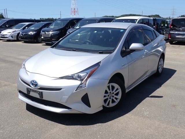 19123 Toyota Prius ZVW50 2016 г. (AUCNET)