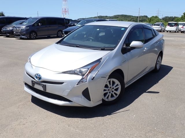 19158 Toyota Prius ZVW50 2016 г. (AUCNET)