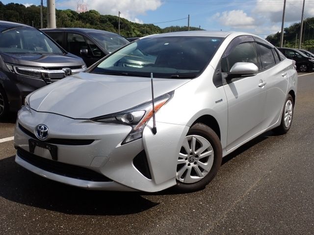 19161 Toyota Prius ZVW50 2016 г. (AUCNET)