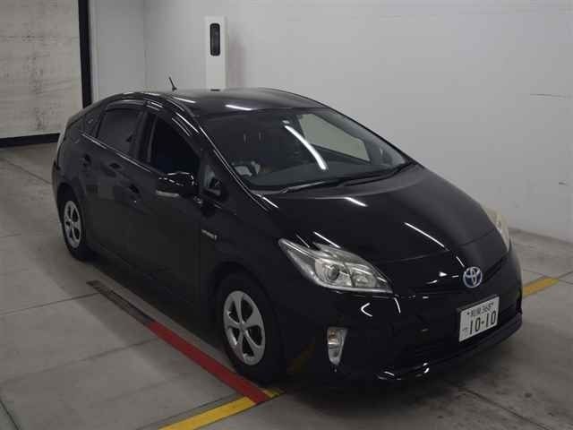 20022 Toyota Prius ZVW30 2014 г. (MIRIVE Osaka)