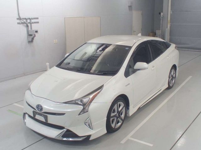 20129 Toyota Prius ZVW51 2016 г. (CAA Chubu)