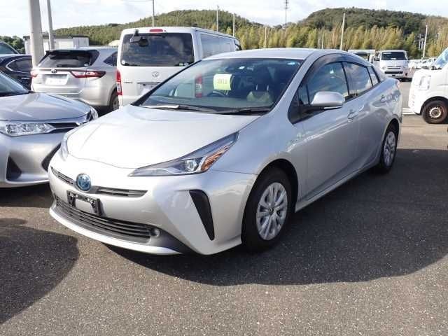 2013 Toyota Prius ZVW51 2020 г. (ORIX Atsugi Nyusatsu)