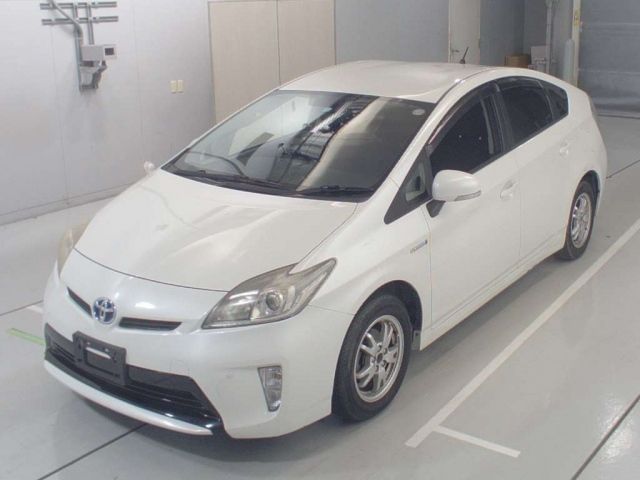 20176 Toyota Prius ZVW30 2012 г. (CAA Chubu)