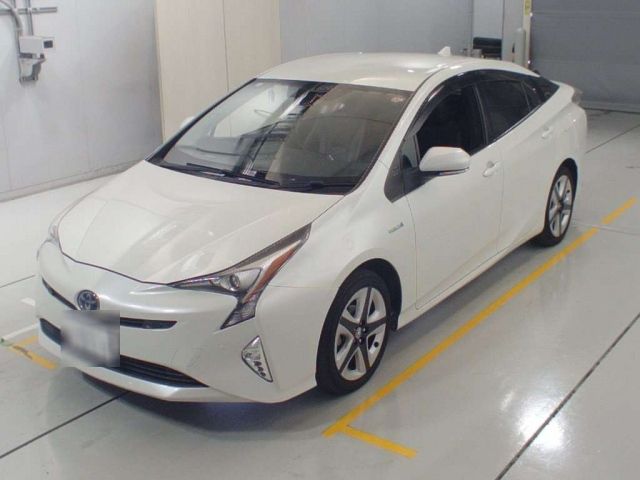 20273 Toyota Prius ZVW55 2016 г. (CAA Chubu)