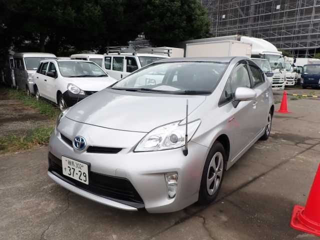 219 Toyota Prius ZVW30 2015 г. (ORIX Atsugi Nyusatsu)