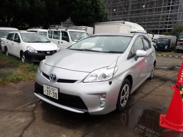 222 Toyota Prius ZVW30 2015 г. (ORIX Atsugi Nyusatsu)