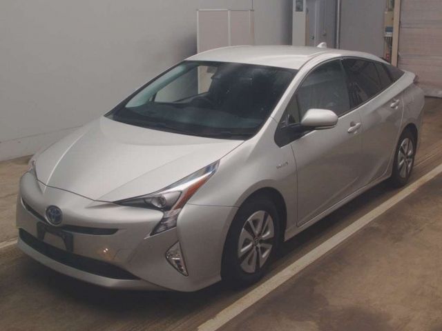 222 Toyota Prius ZVW51 2017 г. (TAA Kantou)