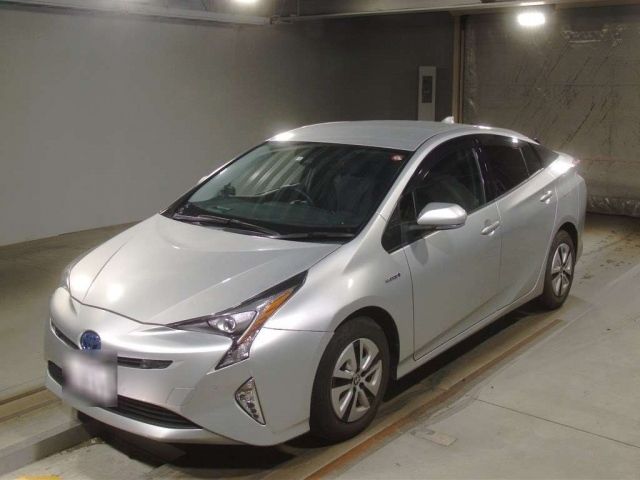 2321 Toyota Prius ZVW51 2016 г. (TAA Kinki)